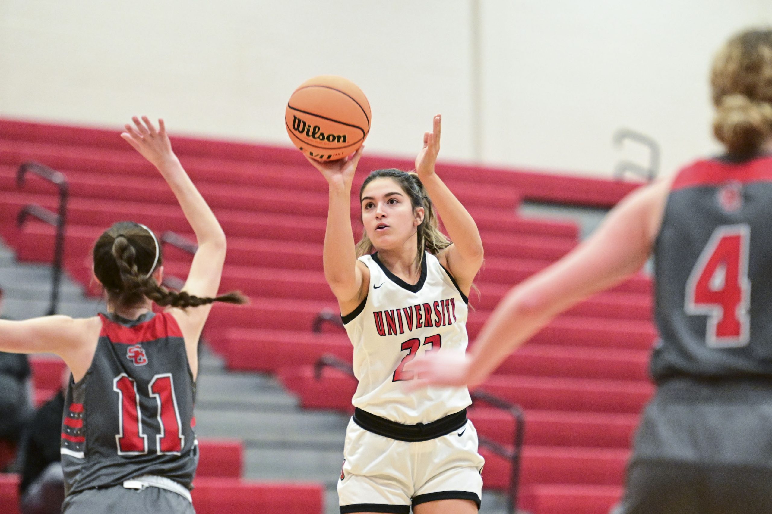 UHS basketball standout Ella Simpson commits to University of Rio Grande